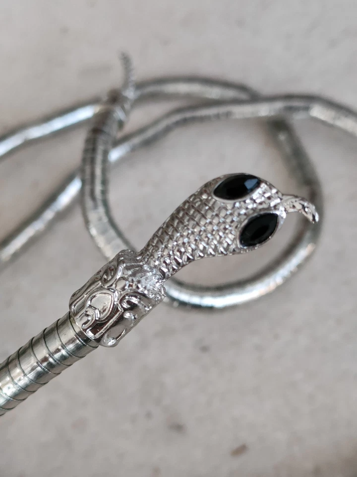 Collana Rigida, Color Argento, Artigianale - Immagine 3 di 4