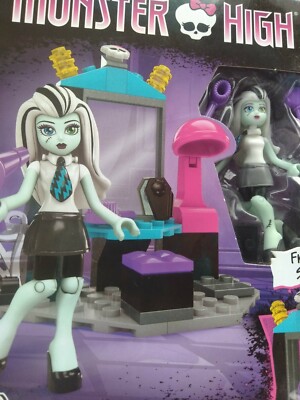 Mega Bloks  DPK35 Monster High  Teen Scream Salon 