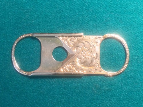 ENGRAVED ART DECO 14K GOLD GUILLOTINE CIGAR CUTTER 10.4 GRAMS LISTED AT SPOT