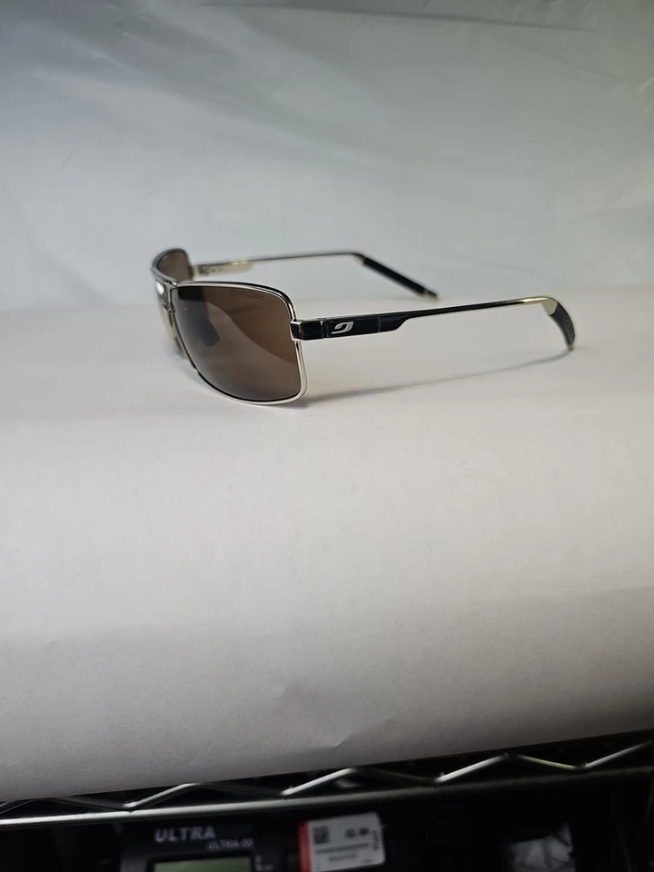 Julbo CORE / Falcon / Marco de gafas de sol / SOLO MARCO / Usado / Ver foto Foto 3 de 3