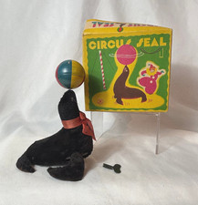 Vtg Modern Toys Wind Up Circus Seal In Box With Key Flocked Animal Working