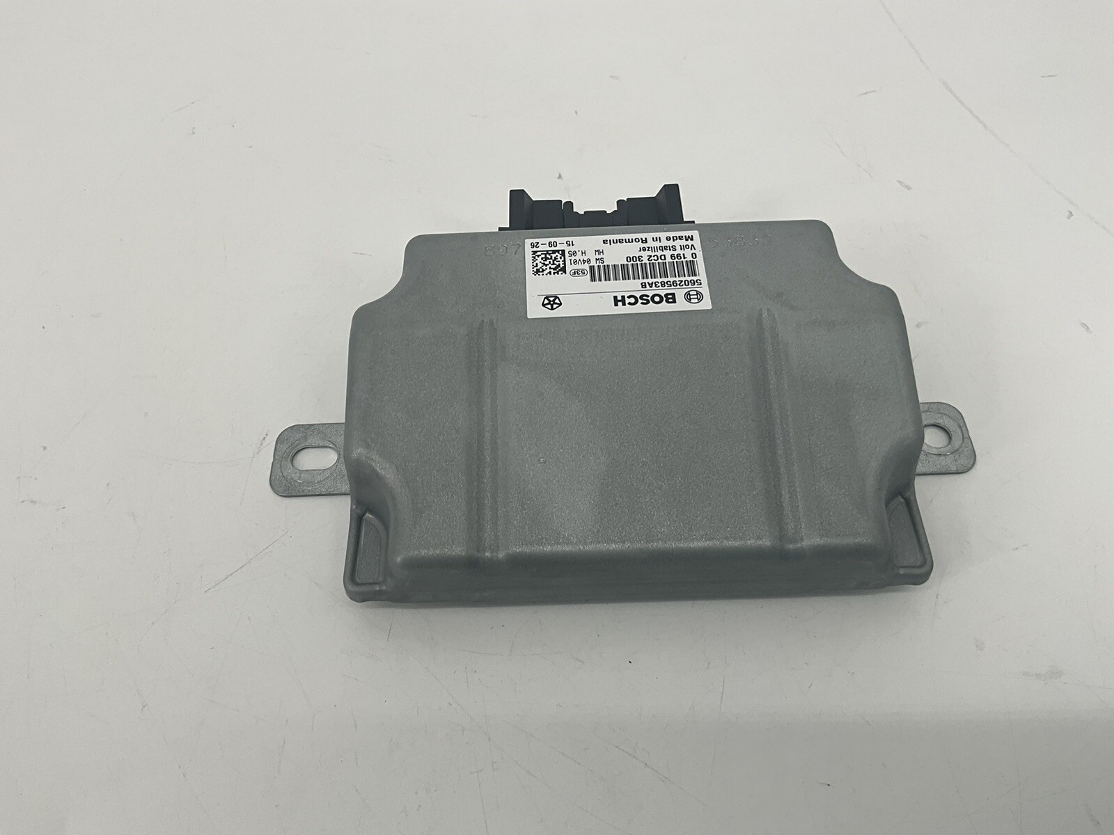 17-20 Maserati Quattroporte Voltage Module Control Unit 0199DC2300