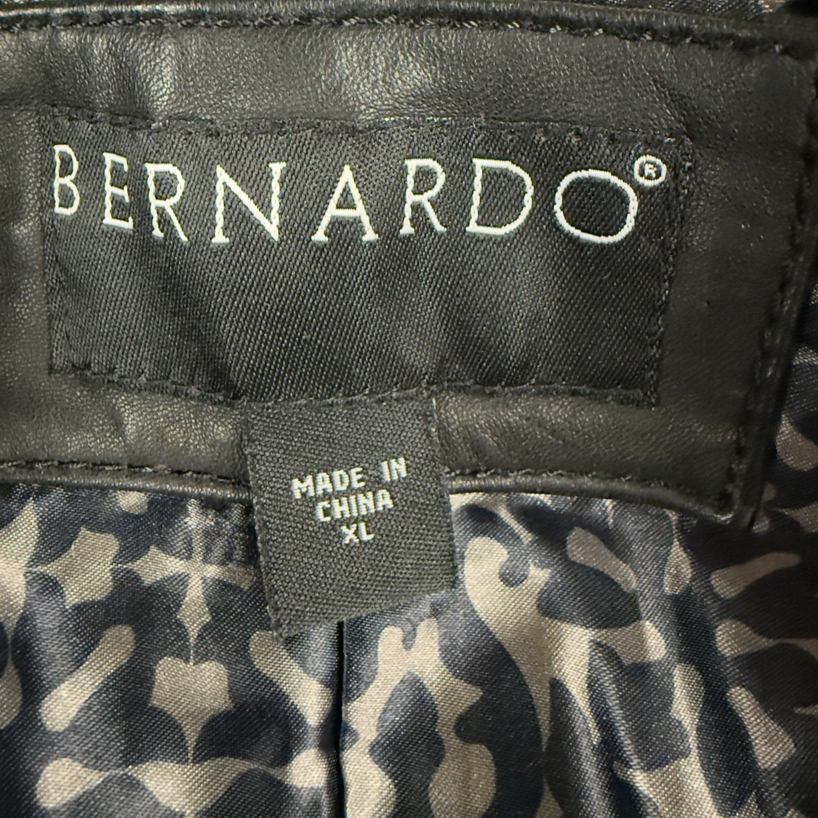 BERNARDO Leather Jacket Black Button Front Lined … - image 7