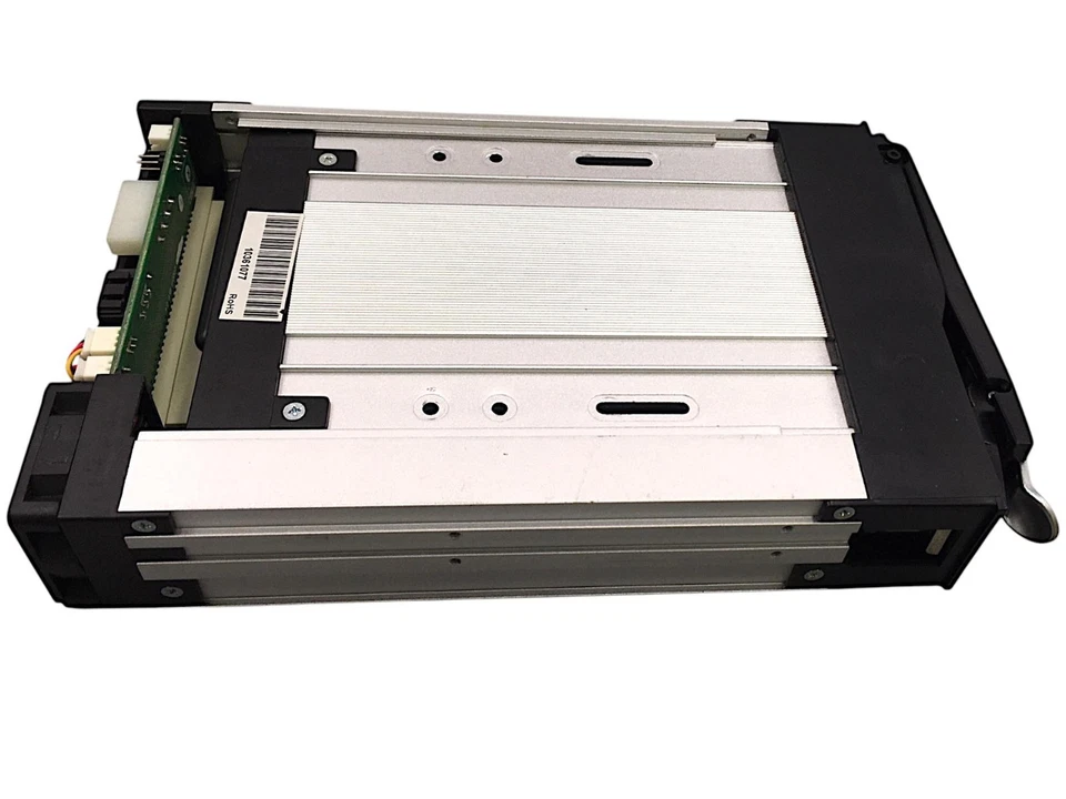 Vantec Serial ATA EZ-Swap Hard Drive Enclosure LANTEC - Image 4 of 4