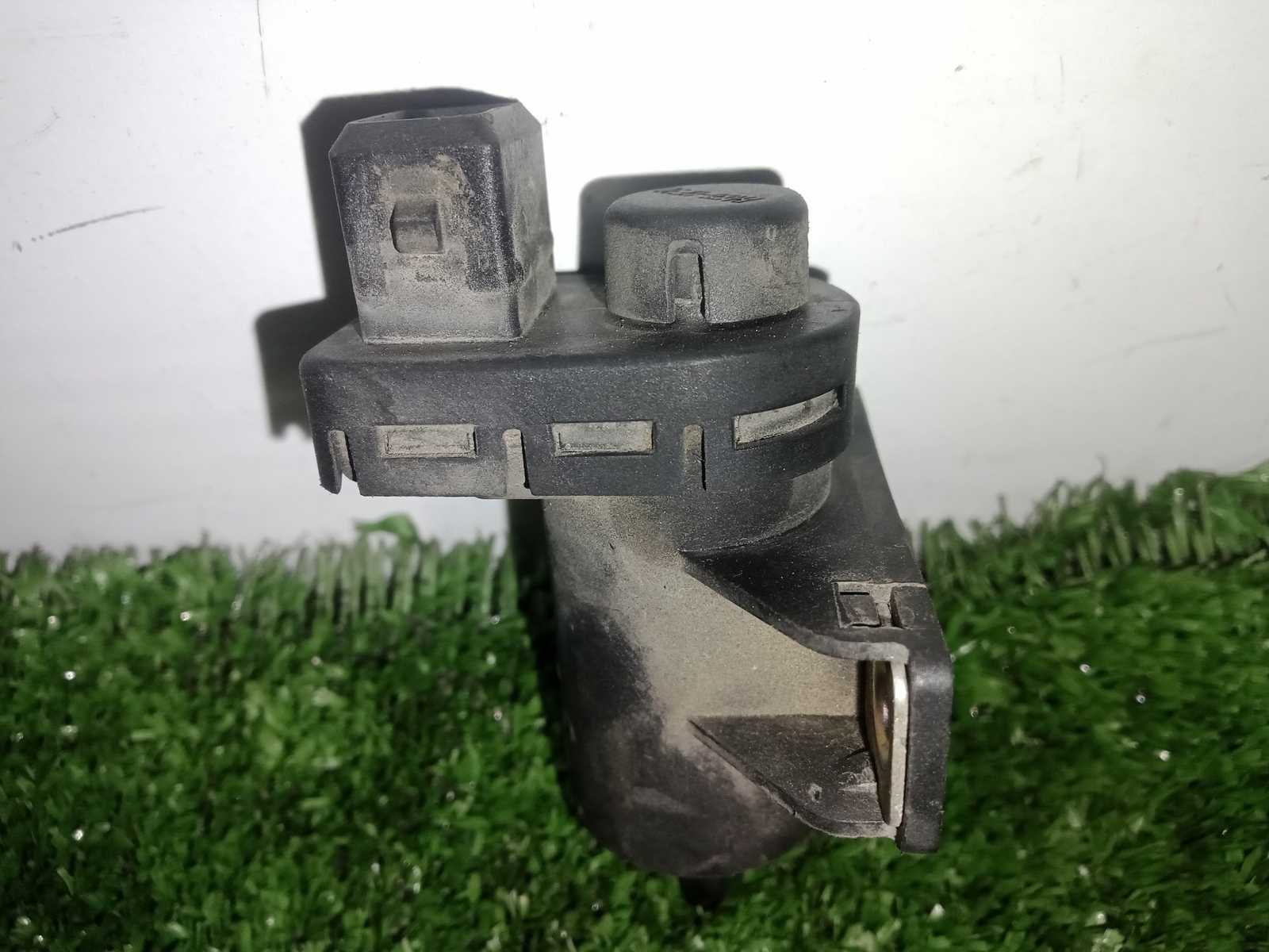 8200762162 ZUSÄTZLICHES LUFTVENTIL / 2.PINES / 610101 FÜR RENAULT 