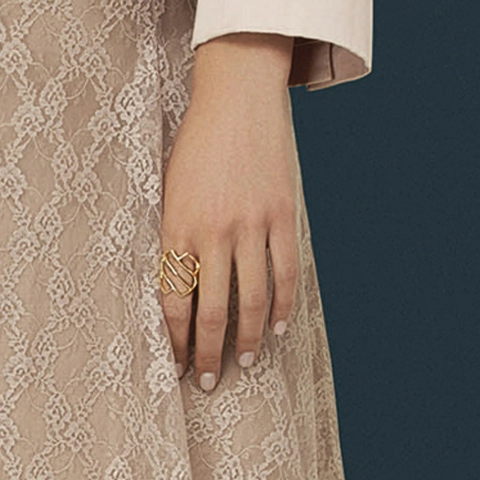 14k Yellow Gold Filled Ring for Women, Casual Band with Diagonal Tiny Lines - Изображение 2 из 4