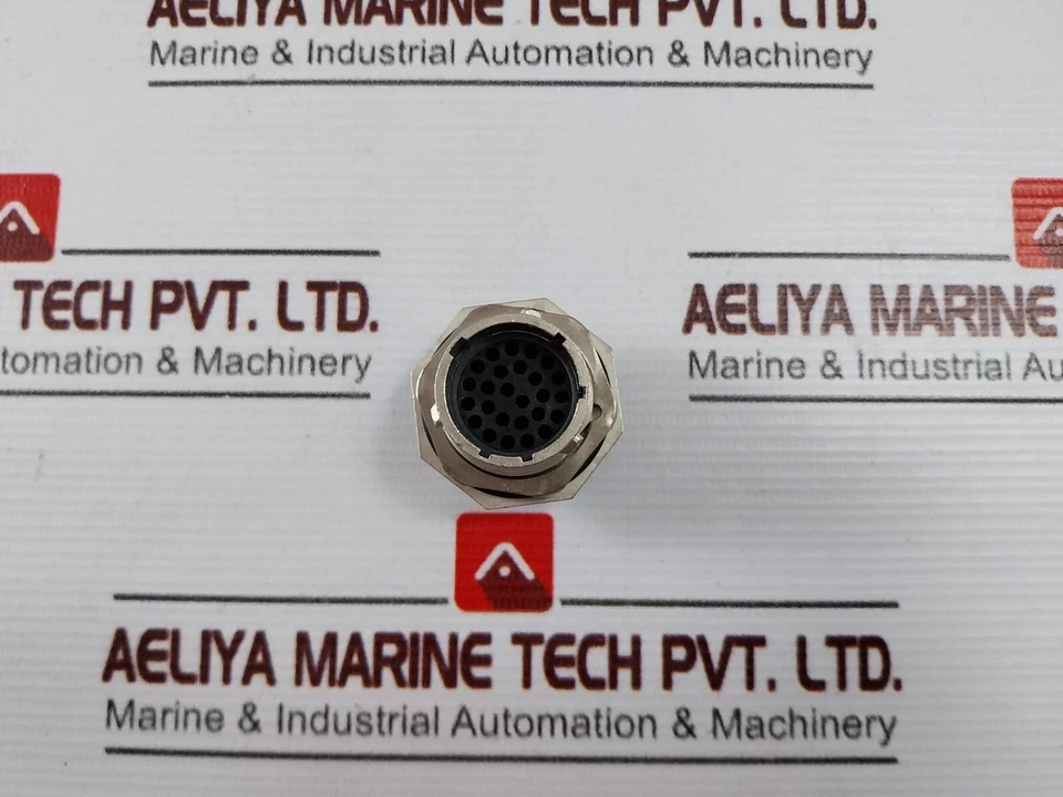 Souriau Ut0w-71626ph06 26 Way Panel Mount MIL Spec Circular Connector - Image 4 of 4