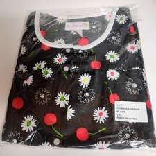 Snap Front Cobbler Apron Cherries Floral Daisies Print Size Large Black Red