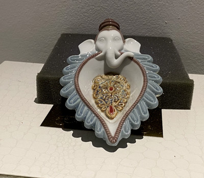 Lladró Porzellanfigur ''Diya Ganesha'' - 01008320 - mit Originalkarton
