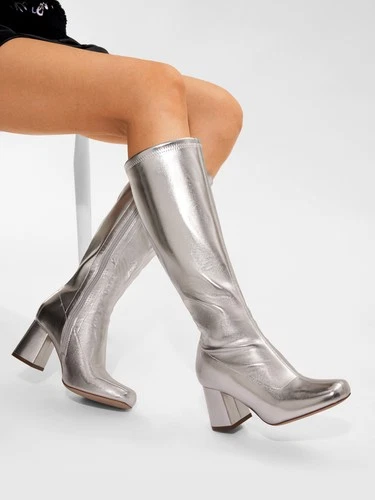 Gogo Damenstiefel eckige Zehenpartie klobiger Blockabsatz weite Wade kniehohe Stiefel - Bild 9 von 23