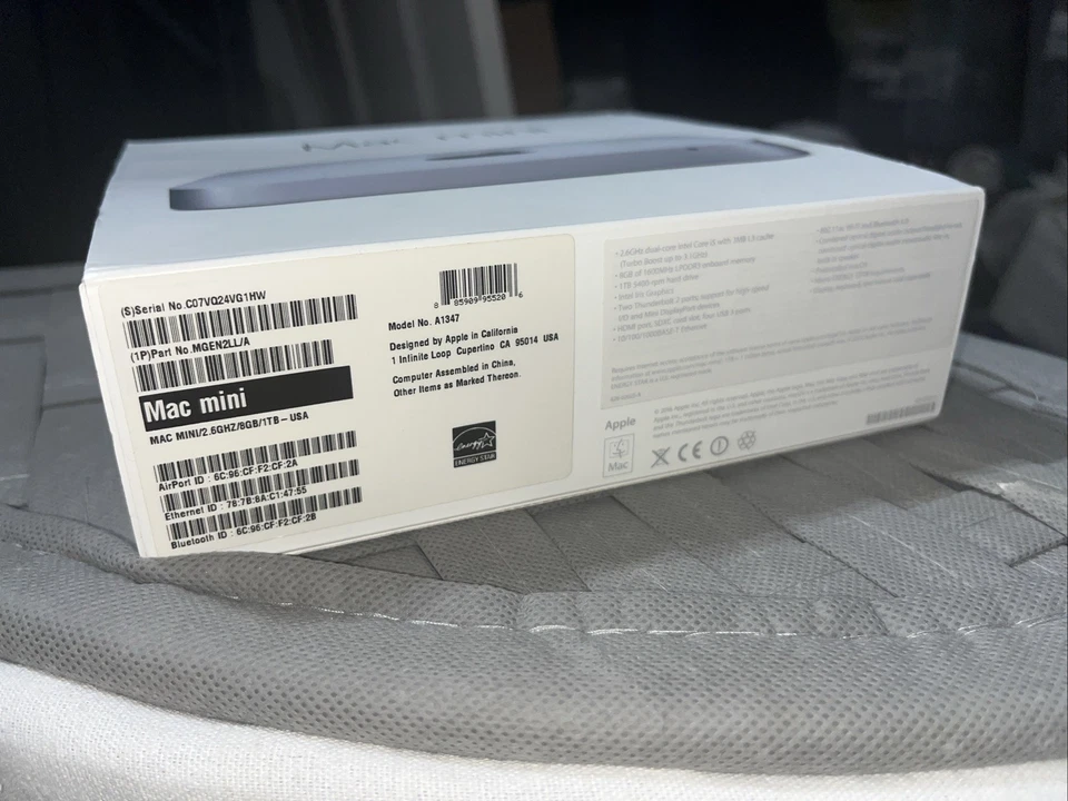 Mac mini/2.6 GHZ/ 8 GB/ 1 TB, 2016, in original box with paperwork. Wiped clean. - Image 2 of 3