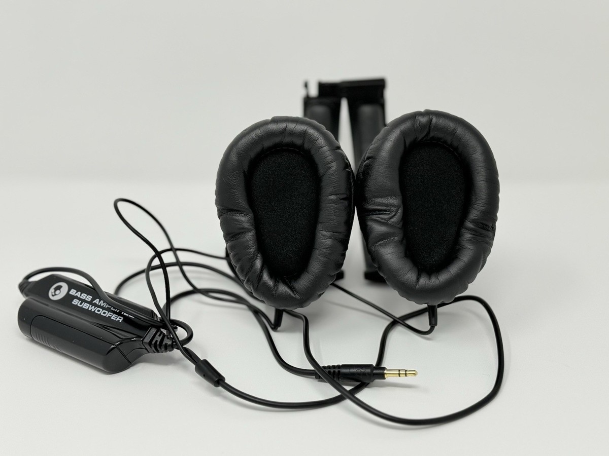 SKULLCANDY SKULLCRUSHERS SUPREME SOUND HEADPHONE WITH SUBWOOFER