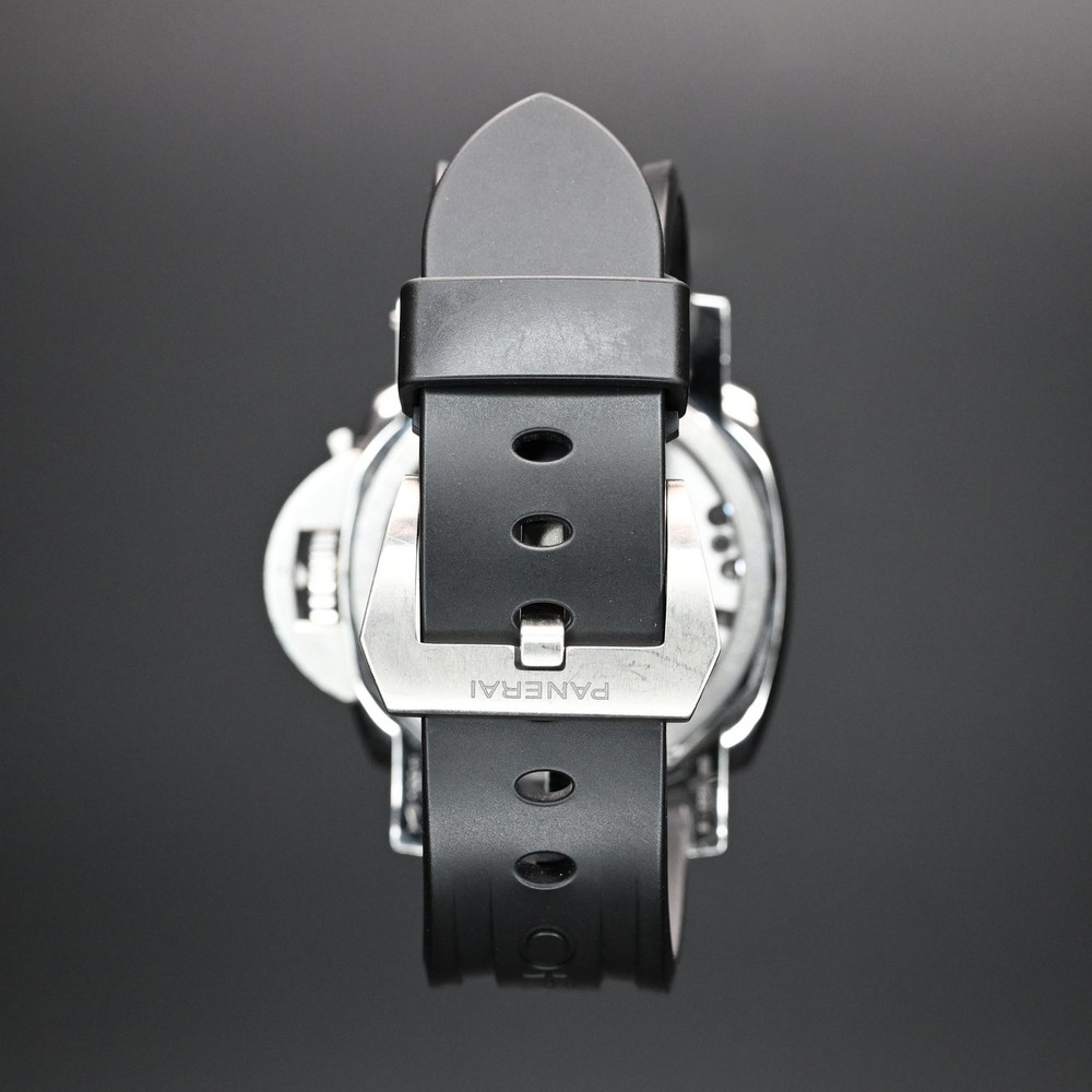 Panerai Luminor PAM00422 47 mm Black Dial