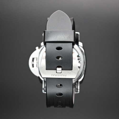 Panerai Luminor PAM00422 47 mm Black Dial