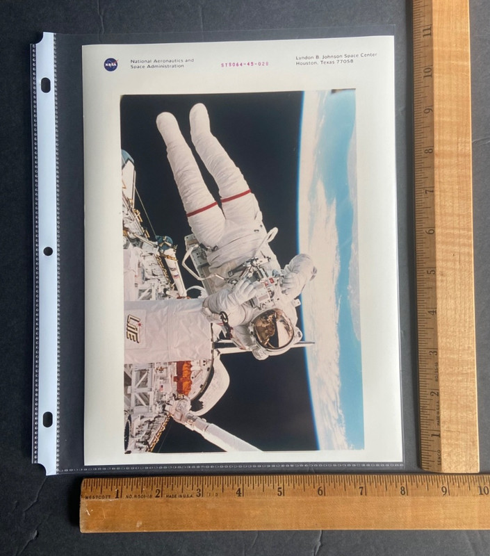 Vintage 1984 NASA Astronaut Spacewalk EVA Discovery Shuttle Kodak Color Photo #2