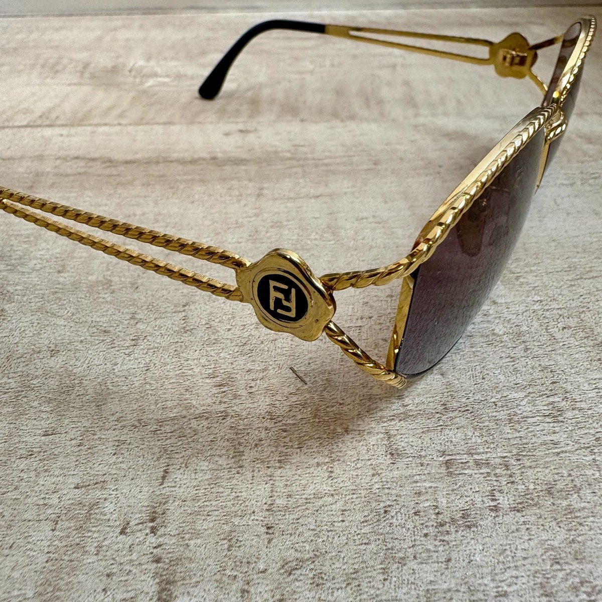 90s FENDI SL 7022 Col 101 Gold Vintage Oval Sunglasses Great con