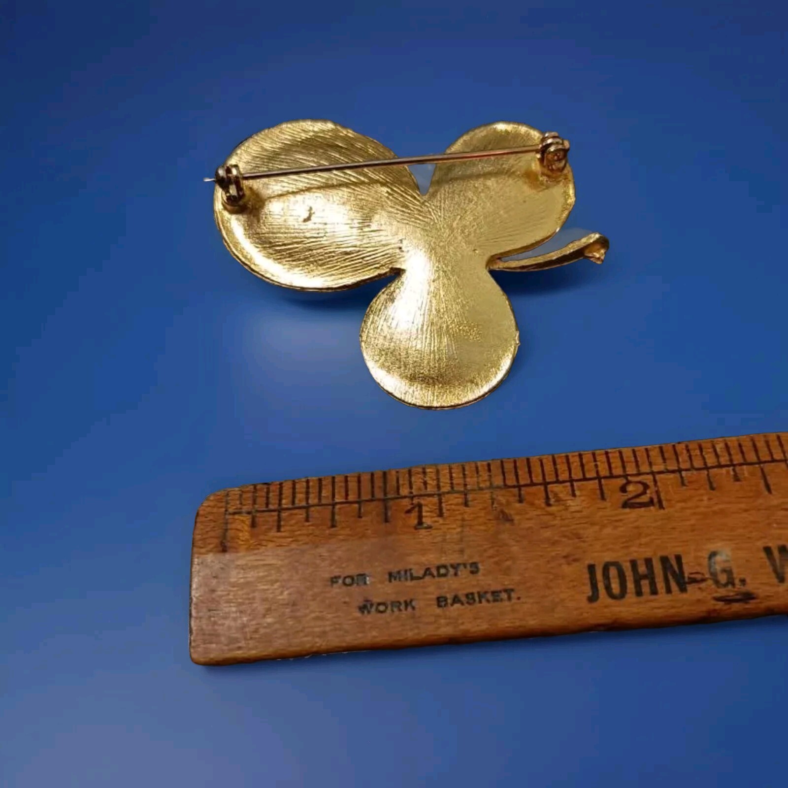 solid goldtone triple leaf clover with three glas… - image 2