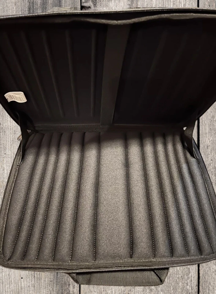 Black Case Logic Sleeve Case for Chromebook, 11.6" Chromebook - 11" MacBook Air - Image 4 of 4