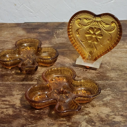 Set Of 3 Indiana Glass Tiara Sandwich Amber Club Heart Trinket Nut Dish Vintage