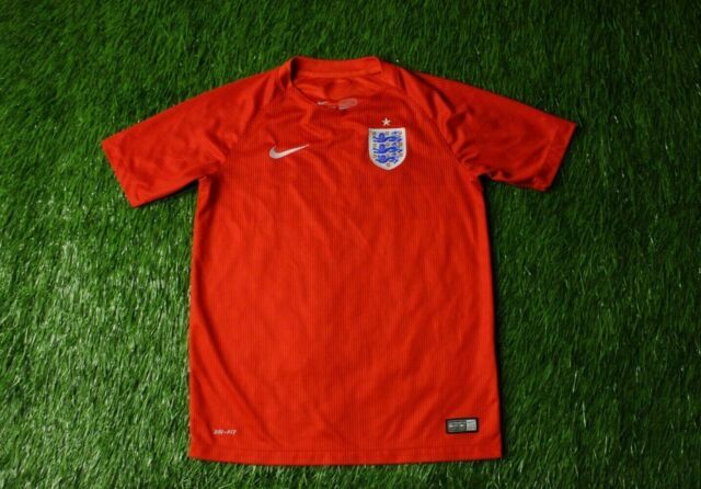 junior england football kit 2015