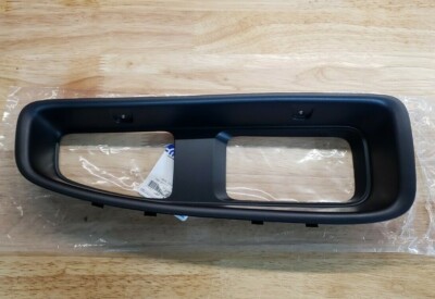 NEW 20-26 Jeep Gladiator Rubicon DRIVER Rear Bumper Tow Hook Trim Bezel, OEM