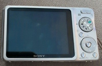 Sony Cyber-shot Digitalkamera DSC-W220 12,1 MP Kamera - geht an, defekt