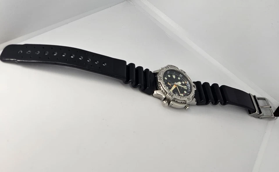 Reloj Citizen Promaster Aqualand 5810-F80006 TA Diver 200M WR 46mm para hombre de la década de 1990 Foto 3 de 4