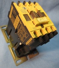ALLEN-BRADLEY 700-F310A1 Ser. B - RELAY, 120/110 VAC 3 NO 1 NC