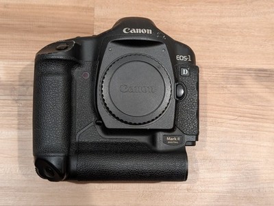 59K Clicks! Canon 1D Mark II, 8.2mp Camera Body Only