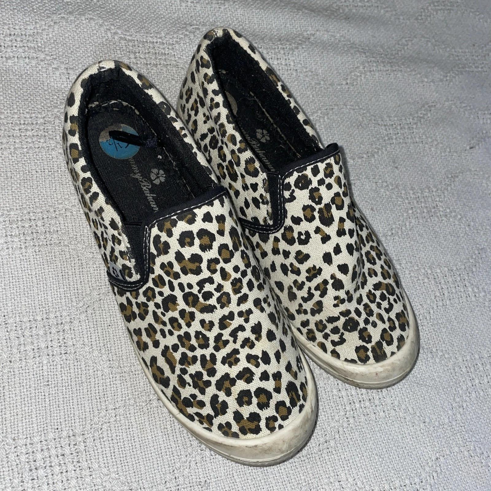 Tommy Bahama Comfort Sneakers Womens Size 6.5 M Leopard Print Beach Cruise