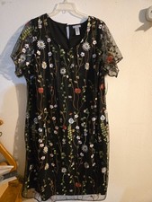 Catherine's black floral embroidered short sleeve middy dress size 26/28