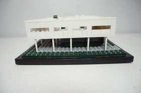 LEGO Architecture Villa Savoye (21014) Not Complete as is