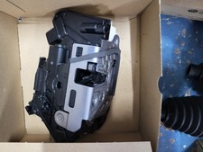 VW TRANSPORTER T6 RIGHT FRONT DOOR CATCH 7L1837016G