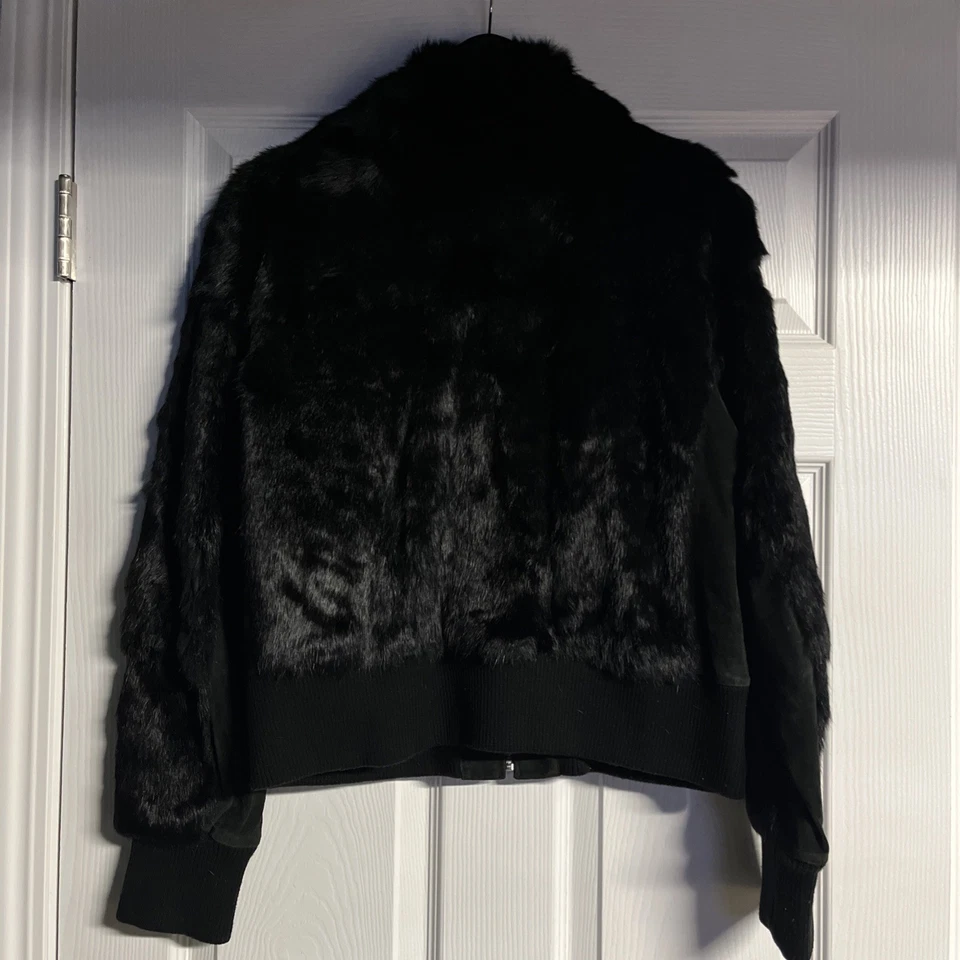 Chaqueta de bombardero de piel de conejo negra Y2K para mujer talla L ribete de cuero genuino cremallera completa Foto 3 de 4