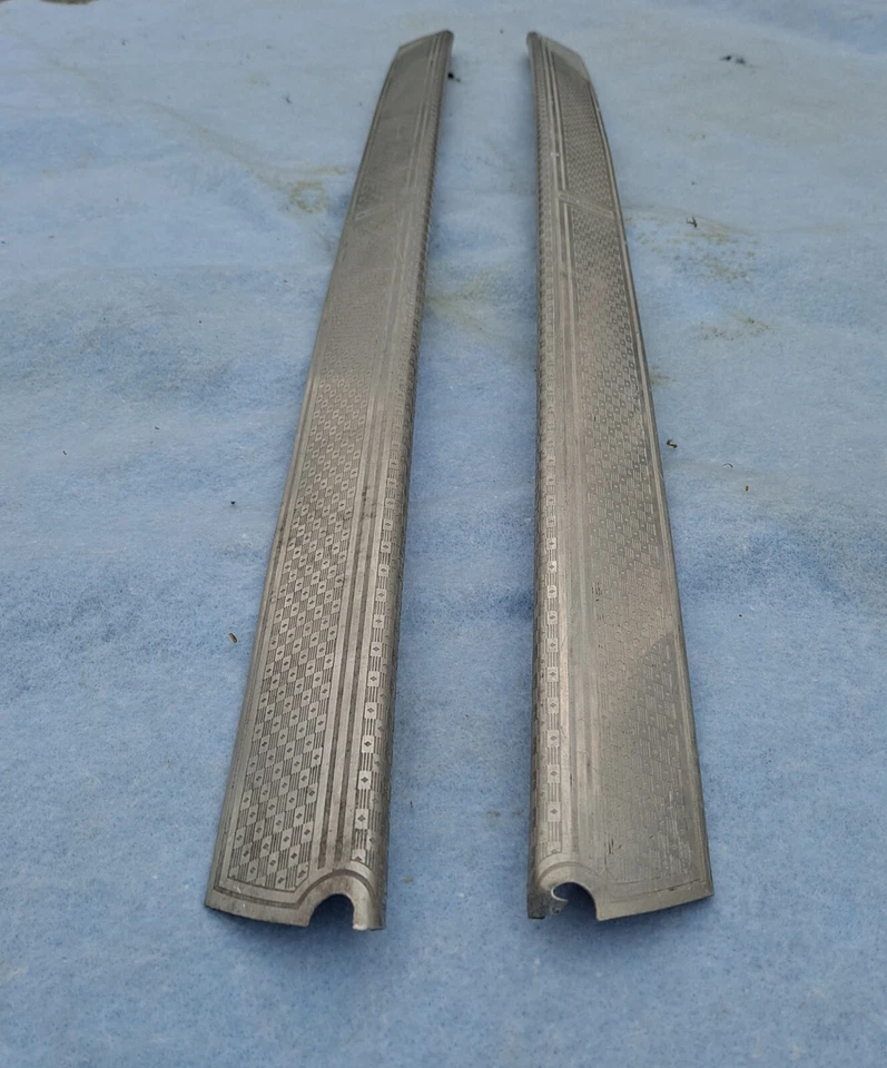 1937 1938 DeSoto S3 S5 2D Sedan NOS MoPar direita esquerda PAR DE PLACAS DE SOLEIRA - Imagem 3 de 4