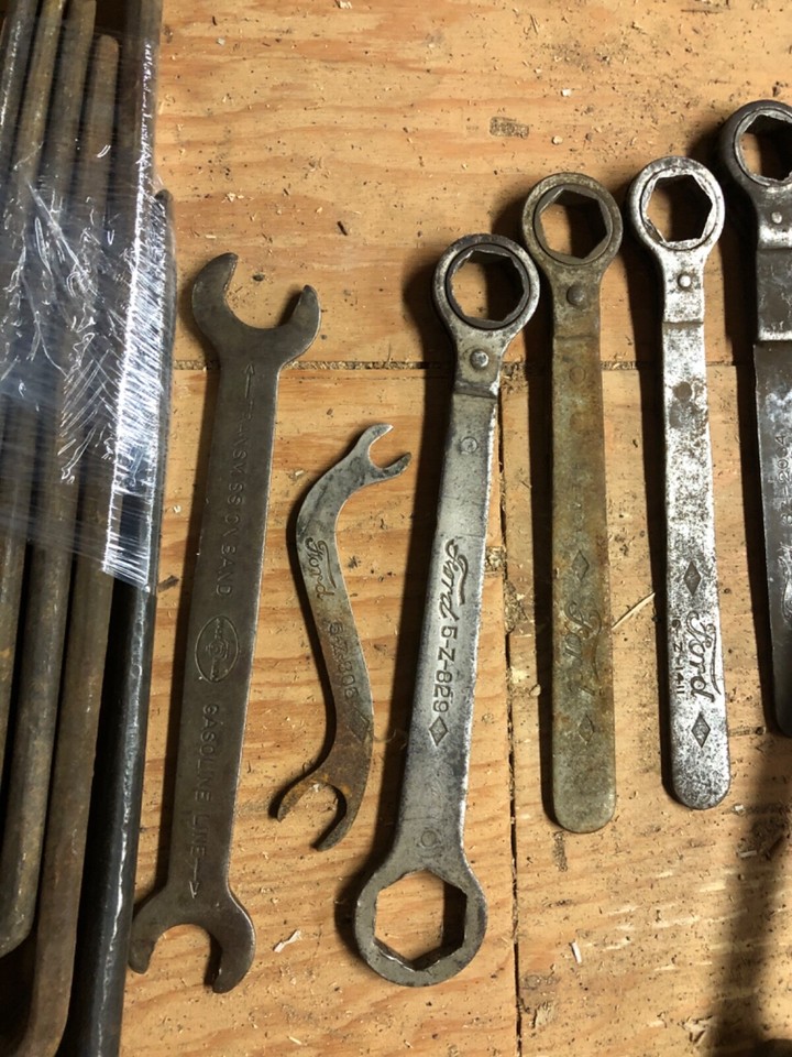 Vintage Ford 5Z829 Ratcheting Transmission Band Wrench lot of others
