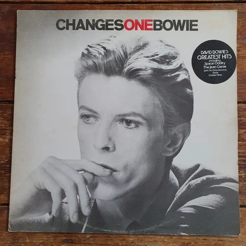 David Bowie, ChangesOneBowie vinyl LP UK 1976, 1st Pressing, pro cleaned, EX/VG+