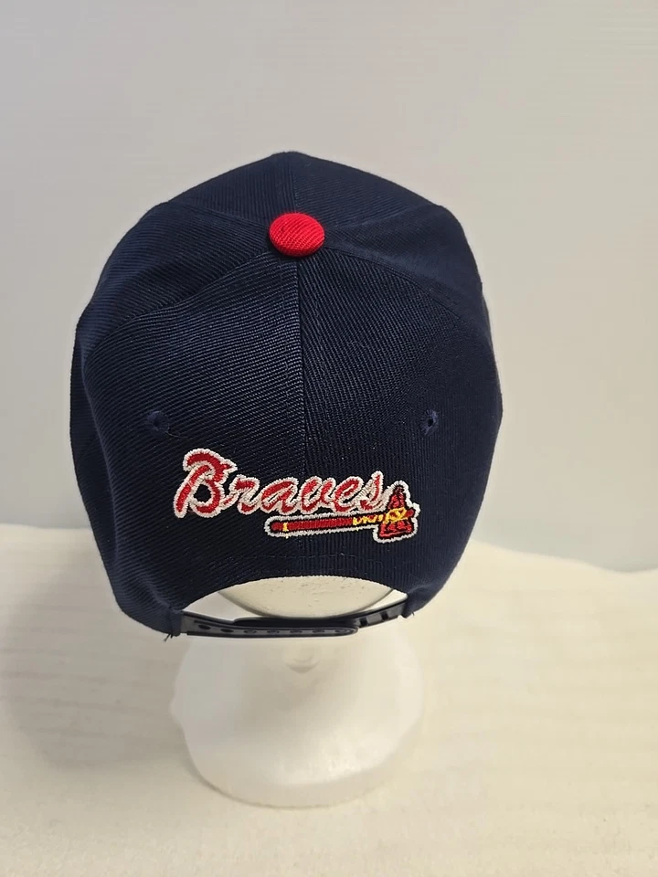 New Era 9Forty Atlanta Braves Snapback Hat With 2 Pins. - Image 2 of 4