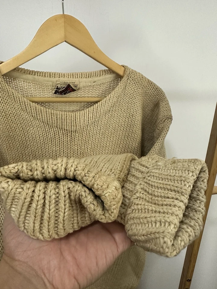 Suéter de malha pesado vintage anos 40 Rugby Knitting Mills W Varsity lã 20x28 - Imagem 4 de 4