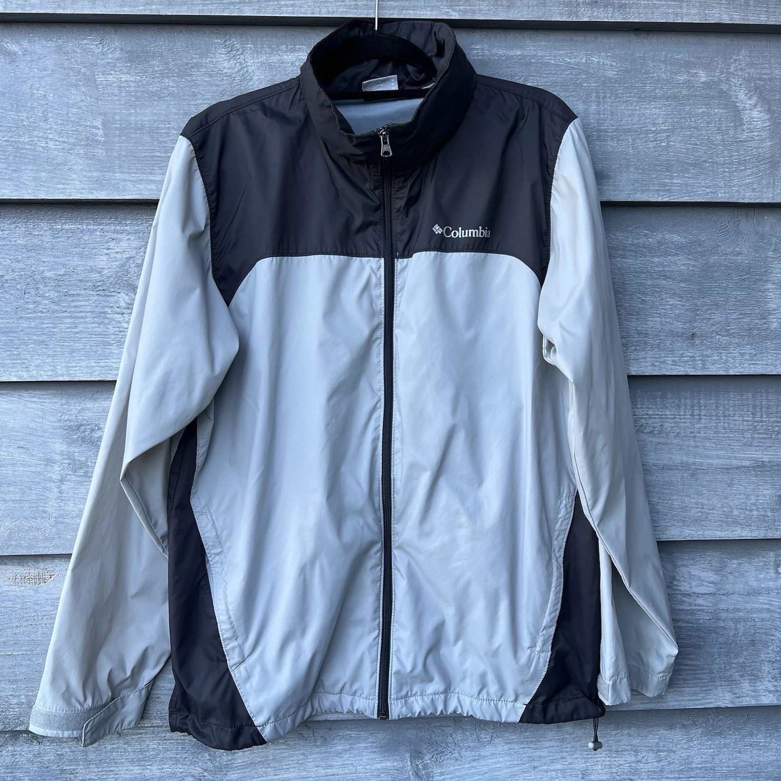 Columbia Men’s Packable Windbreaker Gray Men's Size Medium Hooded