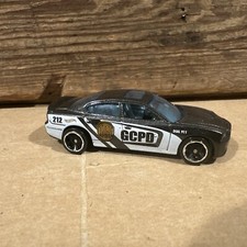 Hot Wheels '11 Dodge Charger R/T Black 1 - 2018 Batman 80 Years