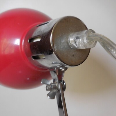 Suspension Industrielle Cynthia Par Seylumière – Rouge Et Chrome (XXIe)