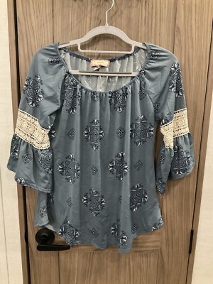 C est La Vie Women s Elastic Neck Bell Sleeve Blouse Size S