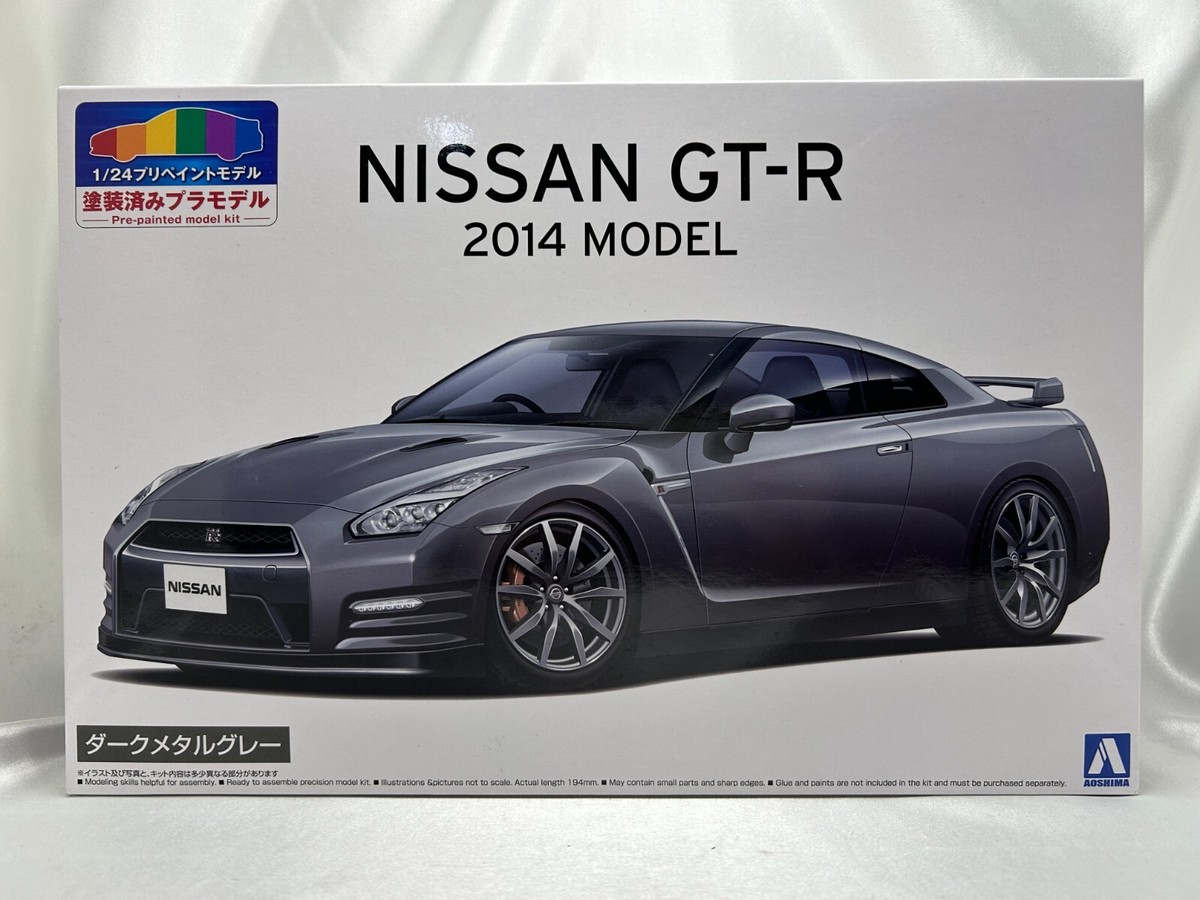 AOSHIMA Pre-painted 02-B 1&frasl;24 NISSAN R35 GT-R 2014 Dark Metal Gray
