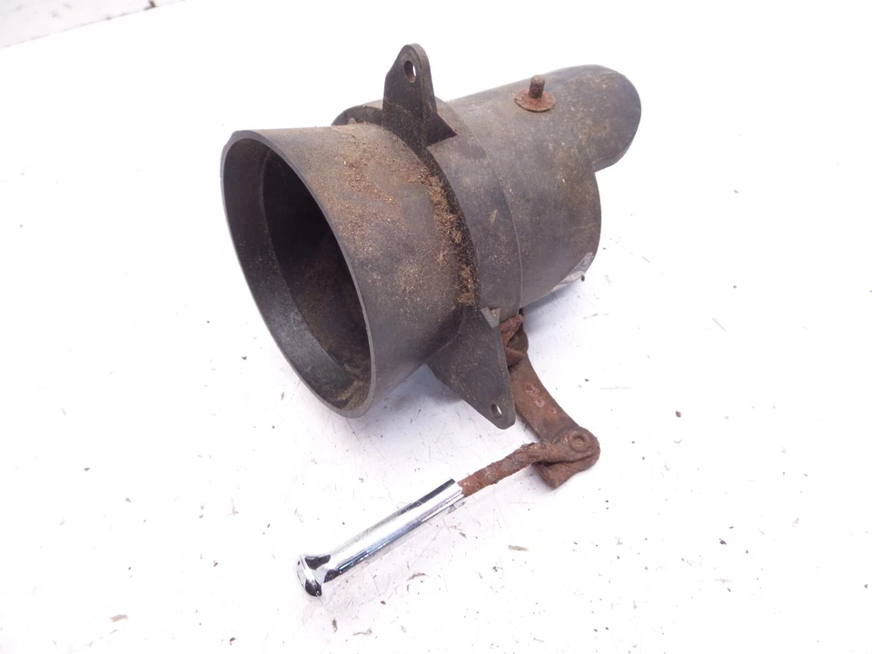 69-77 Chevrolet C3 Corvette Lower Dash Vents with Retainer Rings Pair Left Right - Image 2 of 4