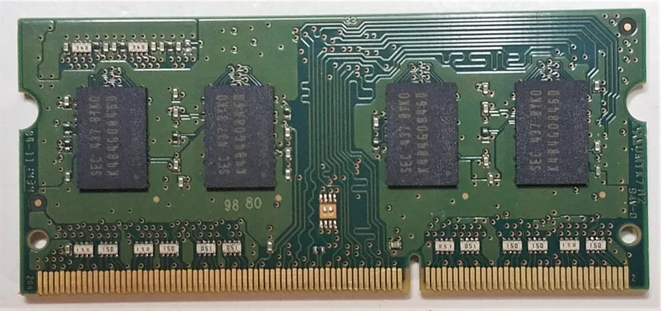 NEW - Original Dell Latitude E6540 4GB Memory module DDR3L 1600-MHz M471B5173DB0 - Image 2 of 3