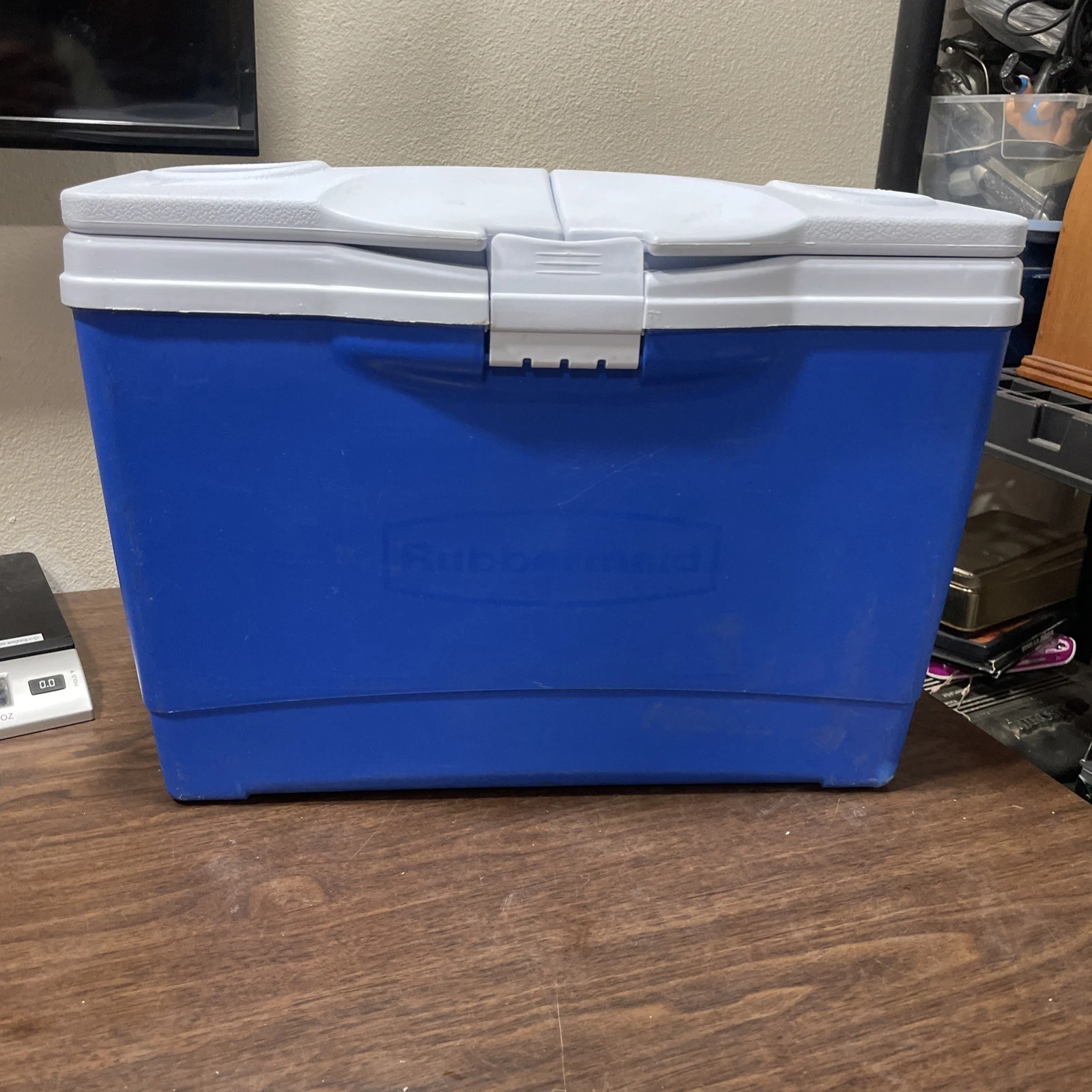 Rubbermaid The Slim Cooler 6” 13QT/12.5L Blue w/ Dual Open Lid Adjustable Strap