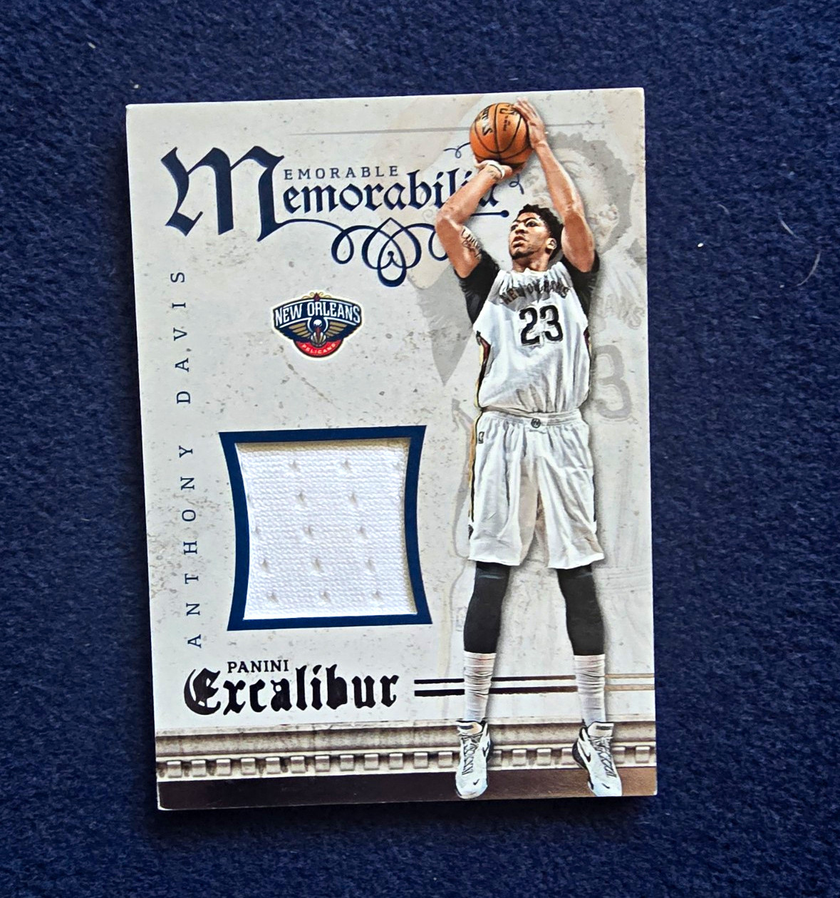 Panini Excalibur 2015-16 Anthony Davis Memorable Memorabilia #20 Pelicans
