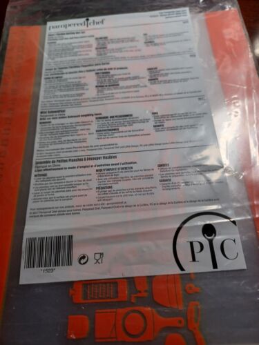 Pampered Chef Small Flexible Cutting Mat Set #1523—New in the Package - Picture 1 of 1