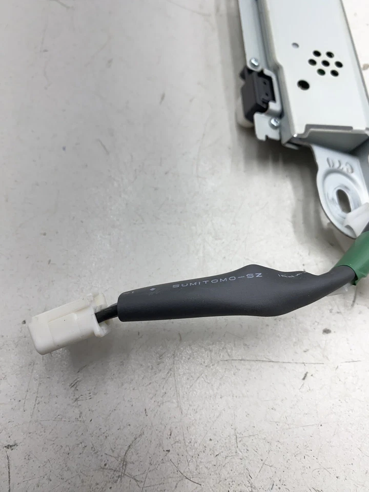 MÓDULO ANTENA TV VENTANA CRISTAL TRASERO LEXUS LS460 LS600H OEM 2013-2017 Foto 2 de 4